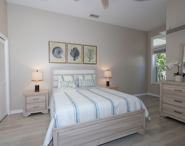 400 Seaside Lane - Photo Thumbnail 14