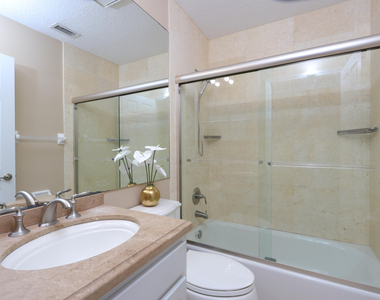 400 Seaside Lane - Photo Thumbnail 16