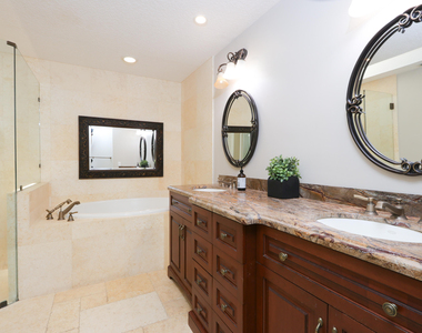 400 Seaside Lane - Photo Thumbnail 13