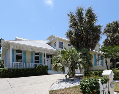 400 Seaside Lane - Photo Thumbnail 1