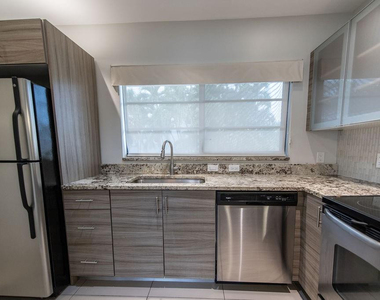 64 Isle Of Venice Drive - Photo Thumbnail 5
