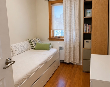 east 21st - Photo Thumbnail 4