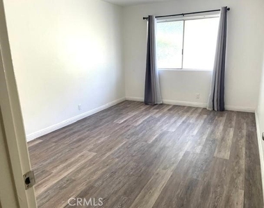 3284 Montellano Avenue - Photo Thumbnail 13