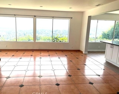 3284 Montellano Avenue - Photo Thumbnail 3