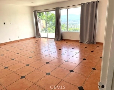 3284 Montellano Avenue - Photo Thumbnail 10
