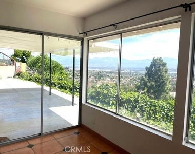 3284 Montellano Avenue - Photo Thumbnail 5