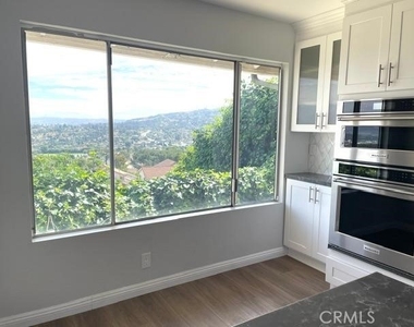 3284 Montellano Avenue - Photo Thumbnail 8