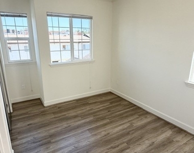 798 S Stoneman - Photo Thumbnail 4