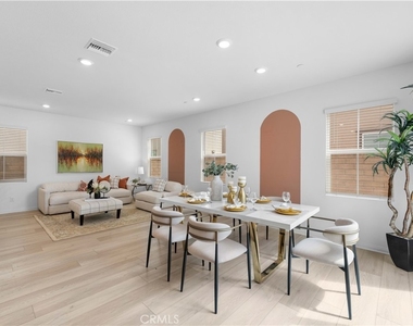 3918 E Cambria Privado - Photo Thumbnail 11