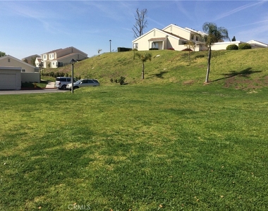 1063 Canyon Spring Lane - Photo Thumbnail 24