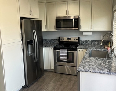1063 Canyon Spring Lane - Photo Thumbnail 2
