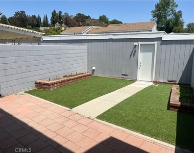 1063 Canyon Spring Lane - Photo Thumbnail 17
