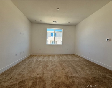 27399 Fox Den Pl - Photo Thumbnail 32