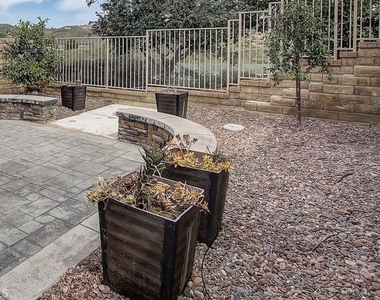 28545 Calex Drive - Photo Thumbnail 6