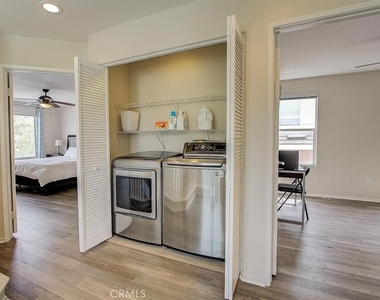 28545 Calex Drive - Photo Thumbnail 21