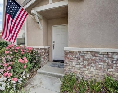28545 Calex Drive - Photo Thumbnail 1
