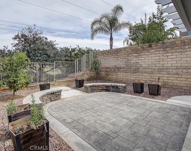 28545 Calex Drive - Photo Thumbnail 14