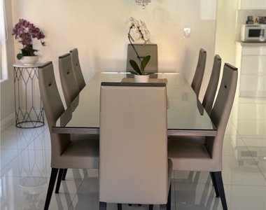 5711 Aura Ave - Photo Thumbnail 12