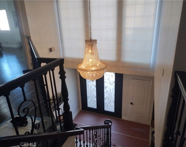 5711 Aura Ave - Photo Thumbnail 13