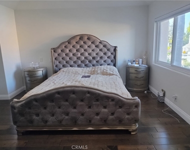 5711 Aura Ave - Photo Thumbnail 15