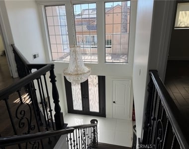 5711 Aura Ave - Photo Thumbnail 6