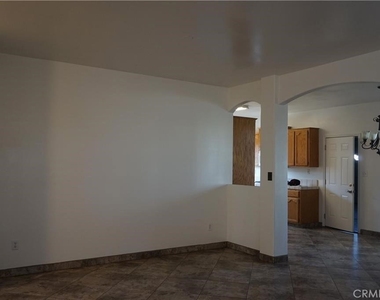 3003 Monache Meadows Drive - Photo Thumbnail 3