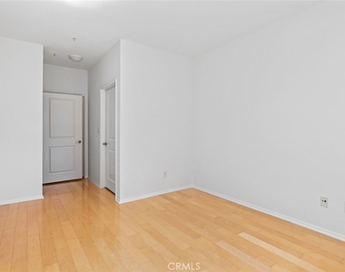 6400 Crescent Park E - Photo Thumbnail 10