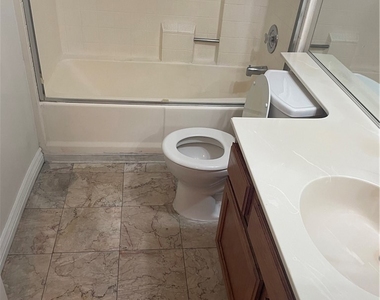 7547 Bellingham - Photo Thumbnail 6