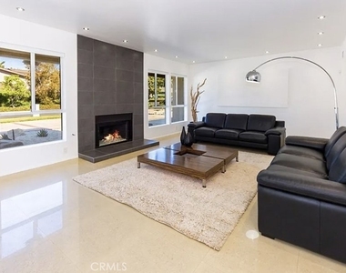 17548 Marilla - Photo Thumbnail 4