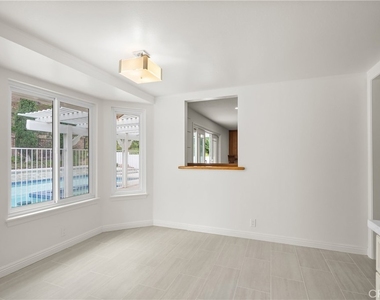 11861 Darby Avenue - Photo Thumbnail 5