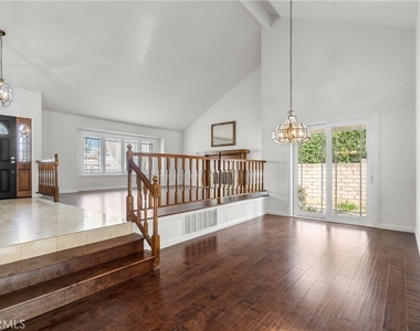 11861 Darby Avenue - Photo Thumbnail 16