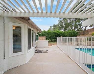 11861 Darby Avenue - Photo Thumbnail 43