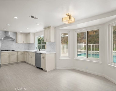11861 Darby Avenue - Photo Thumbnail 6
