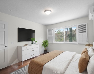 11861 Darby Avenue - Photo Thumbnail 35