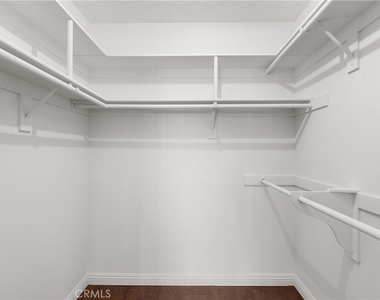 11861 Darby Avenue - Photo Thumbnail 28