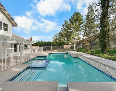 11861 Darby Avenue - Photo Thumbnail 44