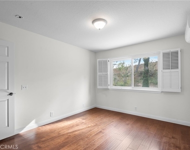 11861 Darby Avenue - Photo Thumbnail 36