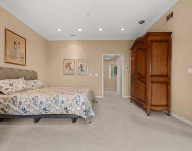 1401 Glen Oaks Boulevard - Photo Thumbnail 27