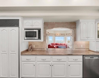 1401 Glen Oaks Boulevard - Photo Thumbnail 17