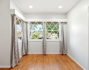 3153 Orange Avenue - Photo Thumbnail 7