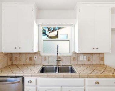 3153 Orange Avenue - Photo Thumbnail 12