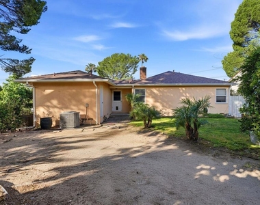 3153 Orange Avenue - Photo Thumbnail 37