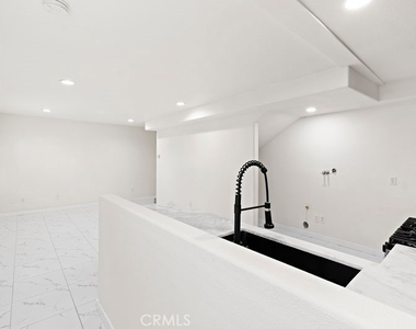 1578 S San Bernardino - Photo Thumbnail 7