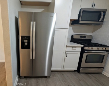 2319 Wilshire Street - Photo Thumbnail 5