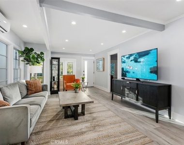 414 Cypress Drive - Photo Thumbnail 12