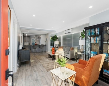 414 Cypress Drive - Photo Thumbnail 9