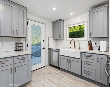 414 Cypress Drive - Photo Thumbnail 16