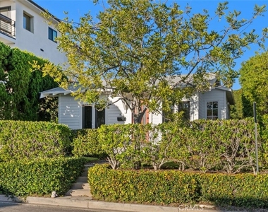 414 Cypress Drive - Photo Thumbnail 3