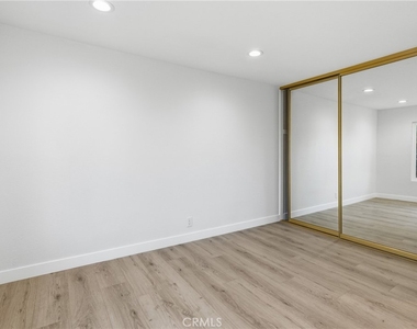 25302 Neptune Drive - Photo Thumbnail 15