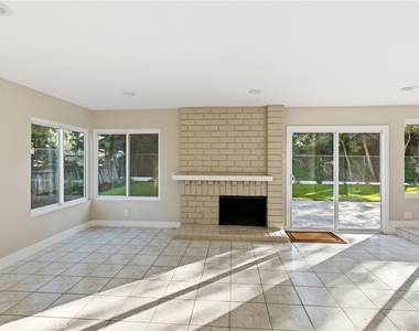 25302 Neptune Drive - Photo Thumbnail 8